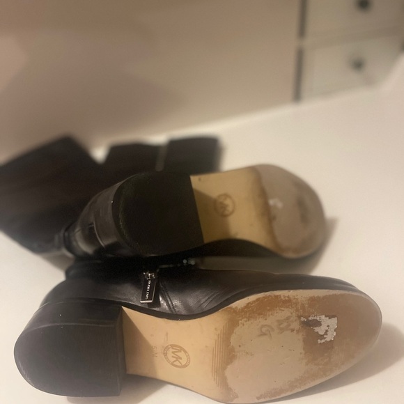 Michael Kors Fulton harness nice boots good condition Buy it before the cold - Picture 8 of 14